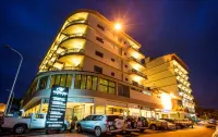 Mikhael's Hotel Hotels near Loufoulakari Falls
