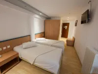 Thomas Beach Hotel Hotels in Marathon