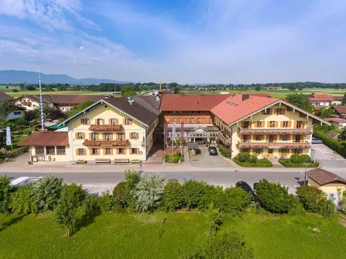 Hotel Happinger Hof Hotel di Raubling