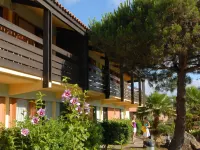 Azureva Club Cap d'Agde Hôtels à : Agde