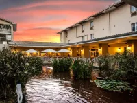 Southern Sun Ridgeway Lusaka Hotels near Lusaka National Museum