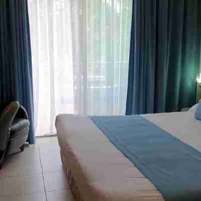 Logis Hôtel le Fleurance Rooms
