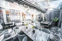 The Lamp Hotel & Spa - breakfast