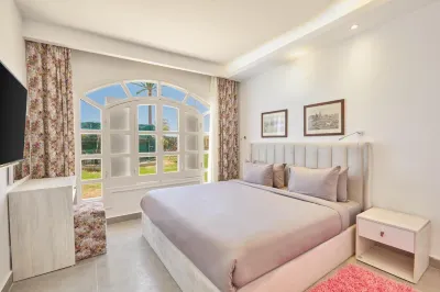 Le Royal Marina Hotel Hotels near مسجد مارينا 1