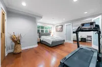 Premium 2BR Shaughnessy Home Near DT&Airport - เปิดใหม่