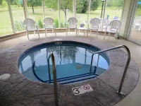 Open Hearth Lodge - Hot Tub