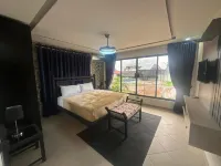 Luxury Canyon Suites