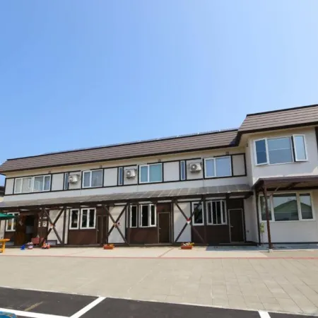 Tsuru Apartments