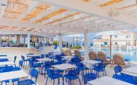 WellClub Resort - Wellness & SeaView Suites - Pools