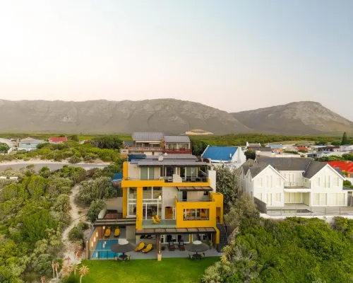 Crayfish Lodge Sea & Country Guest House Hotels in Gansbaai
