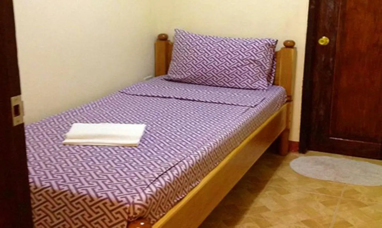 Divine Castle Travelers Inn Номера Photos