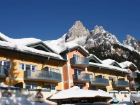 Sporting Clubresidence Hotels in Siror