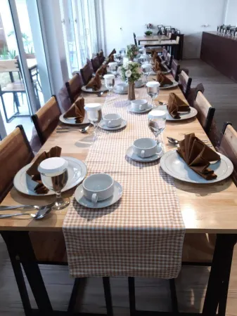 Grand Mahoni Hotel Отели в г. Банда Асех