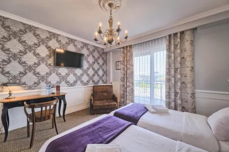 Grand Częstochowa Отели рядом с достопримечательностью «Museum of Coins and Medals of Pope John Paul II in Czestochowa»