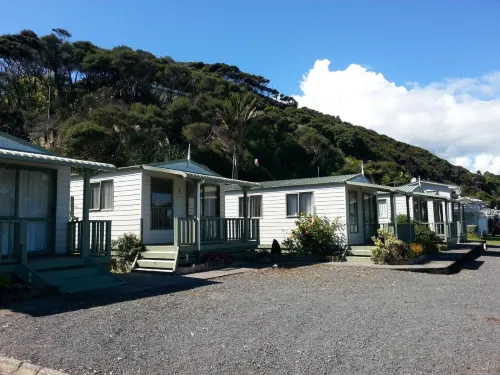 Oamaru Bay Tourist Park Hotel di Coromandel