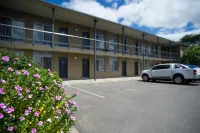 Mid City Motor Inn Singleton - parking