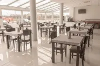 Stadthotel Donauwörth - 朝食