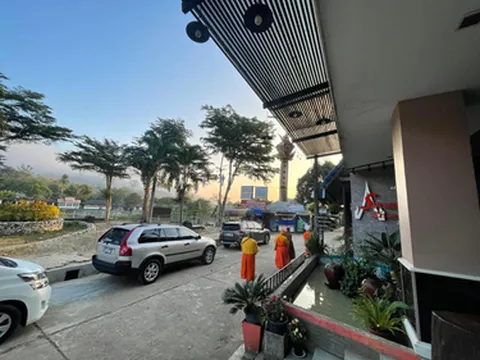 รูปภาพของSaranya River House Hotel สรัญญาริเวอร์เฮาส์