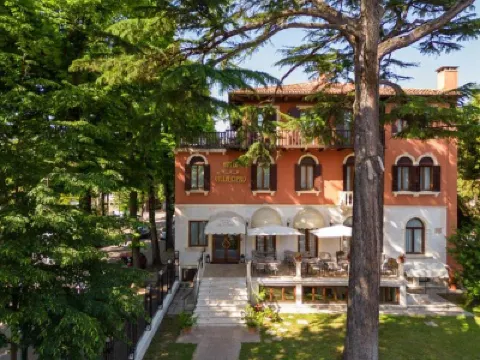 Hotel Villa Cipro Отели в г. 