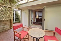 Clarendon Chalets Hotels in Ob Flat