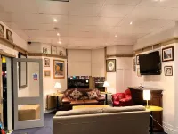 The oxford Hotel