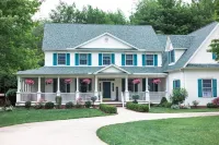 The Inn at Woodsong Acres Hotels in Conneaut