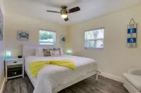 Siesta Key Dream Inn Vacation Rental Near Village! - parking