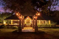 Leopard Reach Yala by Seven Angels