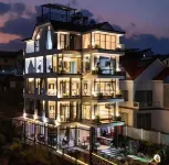 The Unique Home & Cafe Da Lat - Near Valley of Love