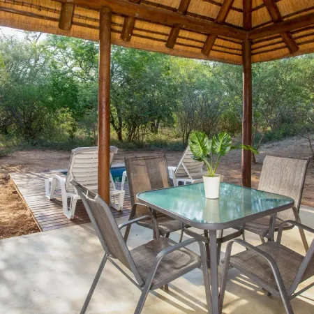 Kubu Bush Lodge