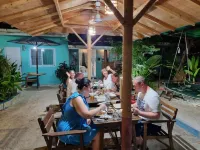 SeaLaVie Inn - breakfast