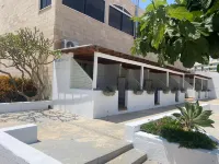 Blue Peter Apartments