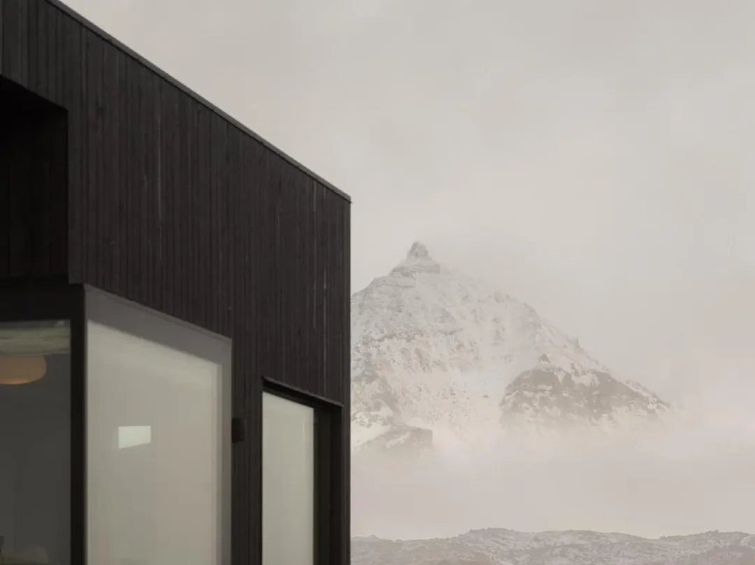 Peninsula Suites - Islande