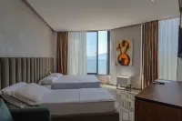 Sea & Sand Hotel
