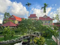 دون بوسكو هوتل سكول Hotels near أترس بيتش