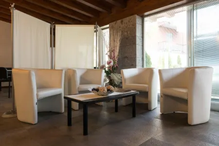 Berghotel Отели в г. Стеццано