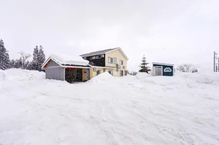 Lodge B&W Отели рядом с достопримечательностью «THE VERANDA AT ISHIUCHI»