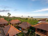 The Garuda Villa and Restaurant โรงแรมใกล้น้ำตกกิตกิต