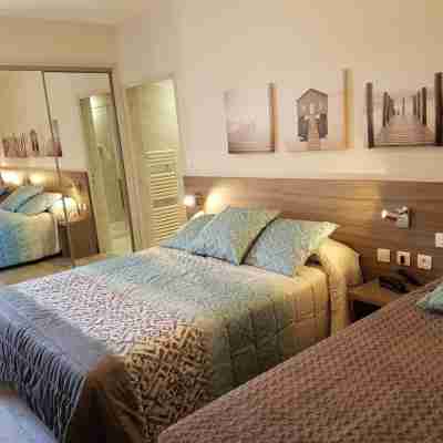 Logis Hôtel du Midi Rooms