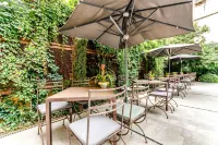 Hotel Nord 1901 Hotels near Eiffel Bridge (Pont de les Peixateries Velles)