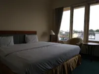 Top Star Hotel Hotels in Cepu