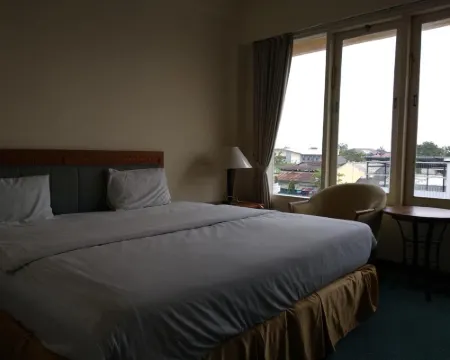 Top Star Hotel Hotels in Cepu