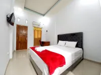 Harmony House Syariah near Alun Alun Pati Mitra RedDoorz Hotel di Kecamatan Margorejo