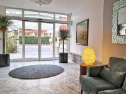 Hotel Tiffany マッサのホテル