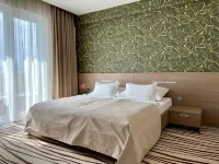 Hotel Ponteo - Activity Park Hotel dekat UFO Observation Deck