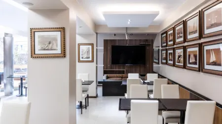 Hotel Metropol Отели рядом с достопримечательностью «Historic House of Tucuman»