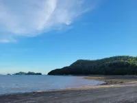 Cat Ba Sol Beach