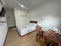 Muji House Resort Hotels in Non Sang