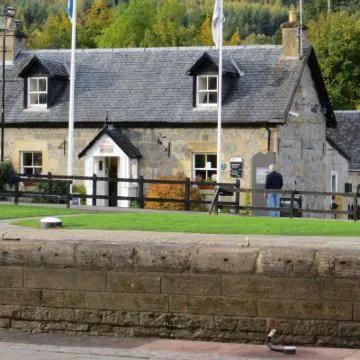 Glenwood Apartment at the Highland Club Hotels near Caledonian Canal