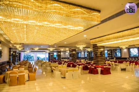 Dhauladhar Heights Resort Отели рядом с достопримечательностью «Namgyal Monastery»